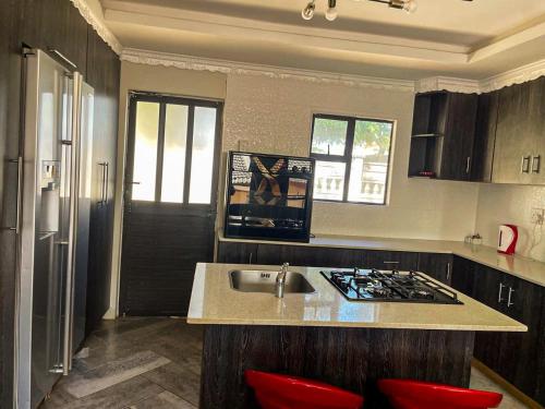 17 Zurich Drive House in 马盖特