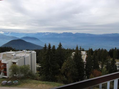 Studio 4 personnes avec balcon et équipements pratiques - FR-1-549-64 (Studio 4 personnes avec balcon et equipements pratiques - FR-1-549-64) in Chamrousse
