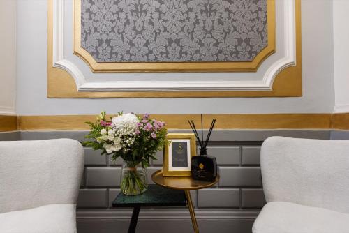 Gorgeous Prague Rooms - image 9