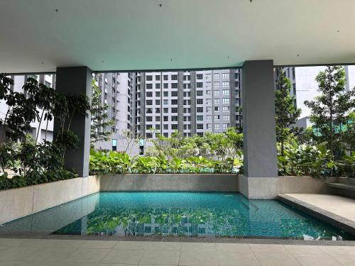 Modern Suite in Seri Kembangan | Nearby MRT - image 5