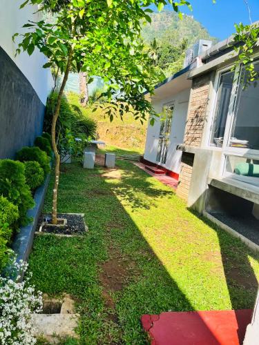 The Releaf-Ambuluwawa in جامبولا