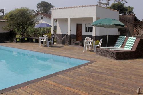 ทัศนียภาพ, Praia, piscina, churrasco e convívio com animais (Praia, piscina, churrasco e convivio com animais) in บัลเนียริโอไกโวตัส