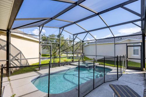 Resort Retreat with Outdoor Oasis 13 Mi to Disney!