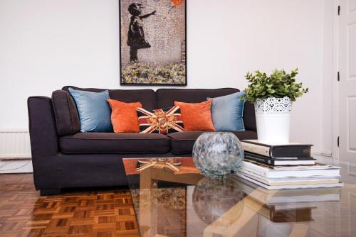 Notting Hill Large 3 Bed, London