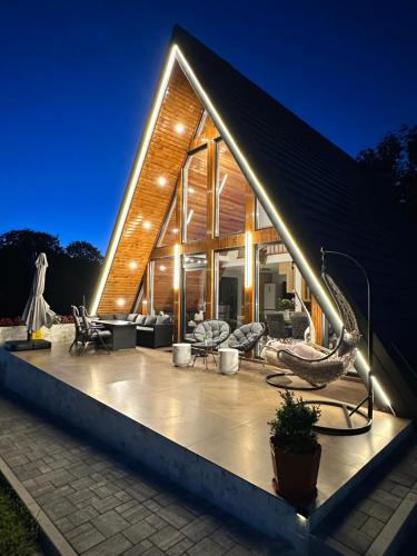 Căsuța lui Filip (Casuta lui Filip) in Teșila