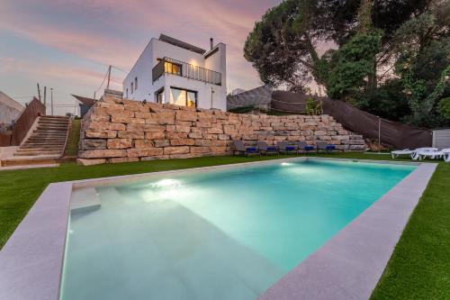 Piscina & BBQ Cerca Costa Brava