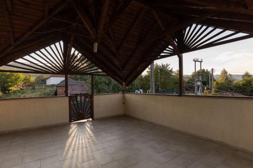 Colina Mărului (Colina Marului) in Vulcana De Sus