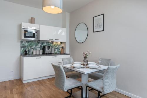 Wenceslas square apartment - image 12