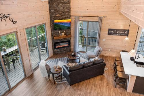 Best of Both Worlds/Near Pigeon Forge/Lake Views - image 11