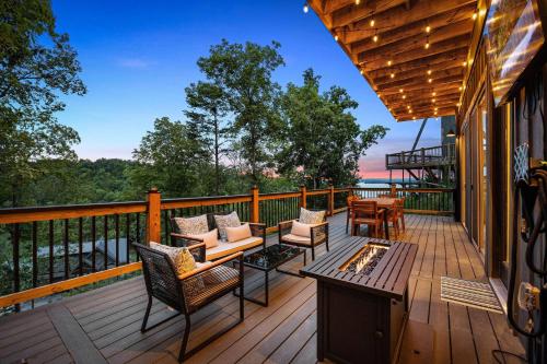 Best of Both Worlds/Near Pigeon Forge/Lake Views - image 12