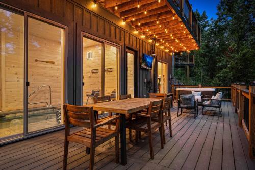 Best of Both Worlds/Near Pigeon Forge/Lake Views - image 8