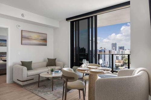 Chic Miami Retreat Stylish 2BR Gem for 5
