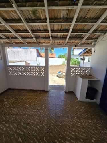 Casa de praia pet friendly muito aconchegante a dois minutos da praia! in São Francisco De Itabapoana