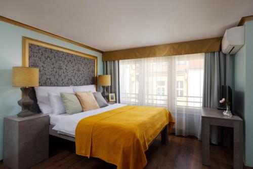 Gorgeous Prague Rooms - image 14