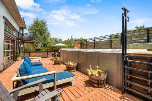 Contemporary 3BR Country Gem Swim Spa & Fire Pit in 드리핑 스프링 (TX)