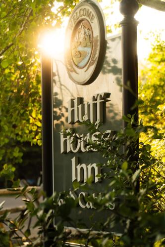 Huff House Inn and Cabins in Jackson, USA