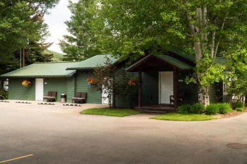 Huff House Inn and Cabins - 숙소 외관