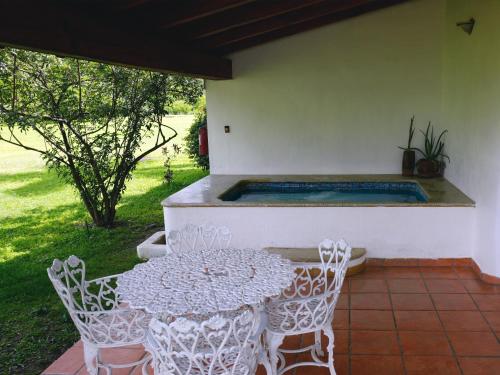 Iekārtas, Las Jaras Aguas Termales in La Garita