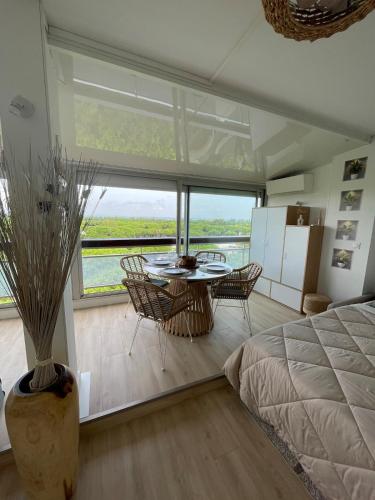 Vue panoramique pour ce grand studio en centre ville in La Grande Motte