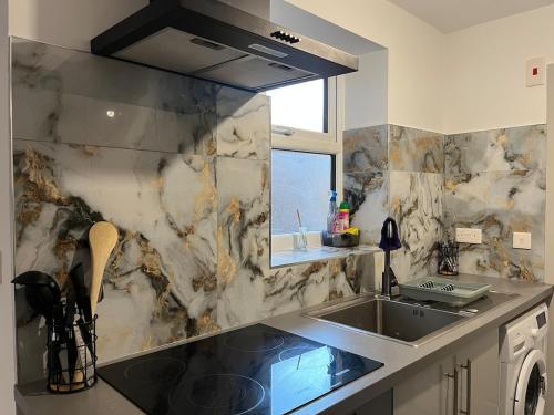 Modern Apartment near Etihad Stadium & C o-op Live, Manchester (photo 2)