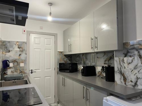 Modern Apartment near Etihad Stadium & C o-op Live, Manchester (photo 8)