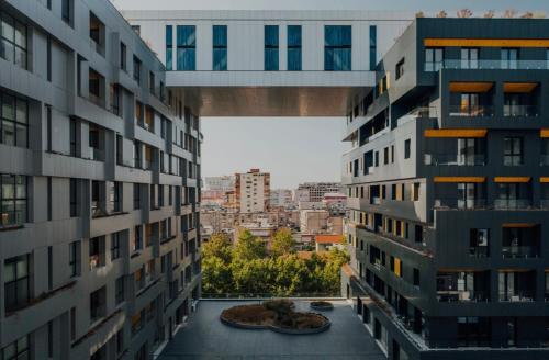 Enrik, Tirana (Foto 7)