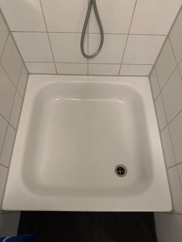 浴室, Voll ausgestattetes Apartment direkt in der City in 黑倫貝格