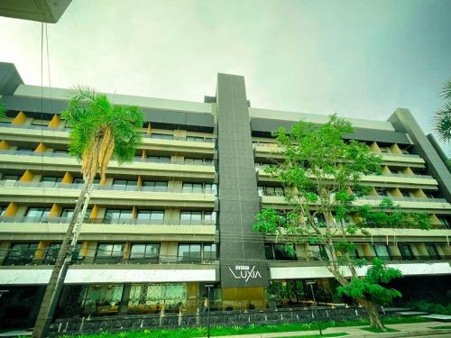 Monoambiente lujoso en equipetrol