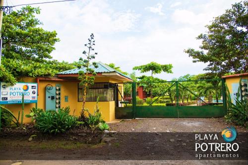 Exterior view, Apartments-Villas Playa Potrero 1 in Potrero