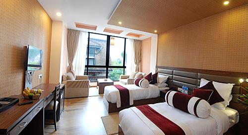 room detail thumbnail 1