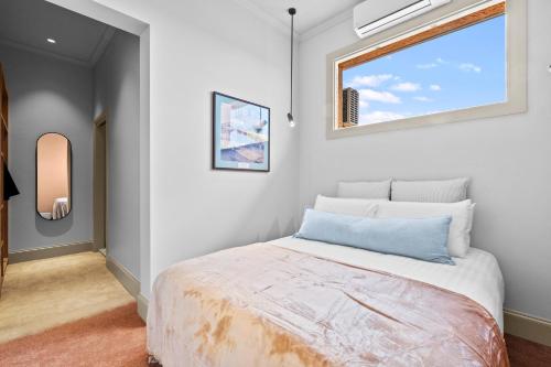 Bed, Royal Mail Hotel in Sunshine Coast