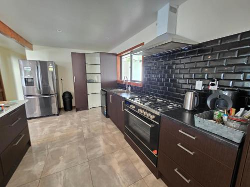 مطبخ, Atupa Holiday Home near مطار Rarotonga الدولي
