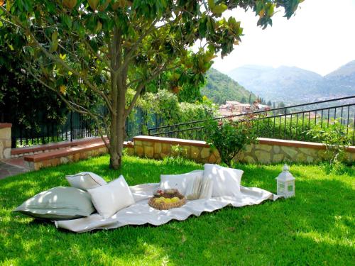 Dārzs, Villa with private pool, near the Sea in Altofonte