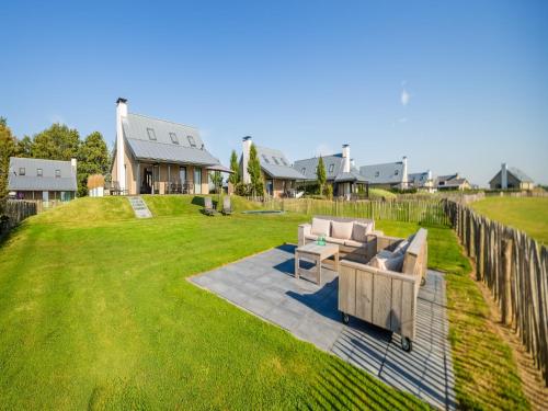 Exterior view, Villa Oesterdam  22 persons in Tholen