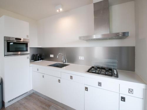 Kitchen, Villa Oesterdam  22 persons in Tholen