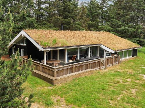 12 person holiday home in Saltum-By Traum