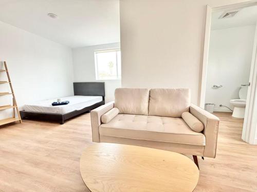 Double Beds Room with Private Bathroom