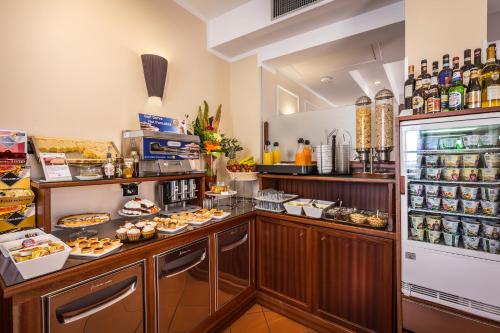 Hotel Duomo Firenze - image 4