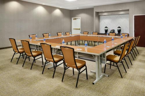 SpringHill Suites Lansing by Marriott - image 12