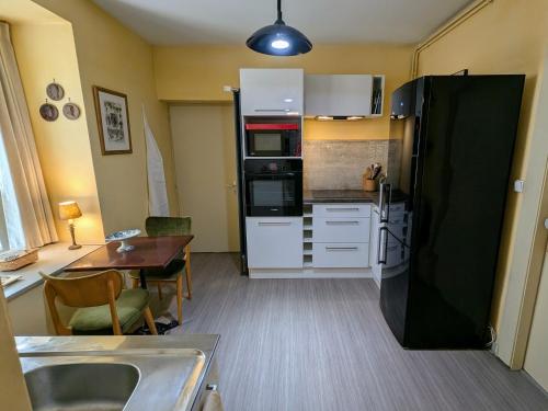 Charmant appartement historique à Vesoul, avec WIFI et parking - FR-1-583-508 (Charmant appartement historique a Vesoul, avec WIFI et parking - FR-1-583-508) in Vesoul