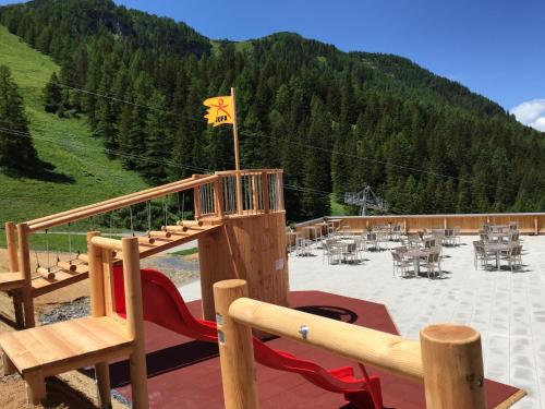 Bar/salonek, JUFA Hotel Malbun in Triesenberg