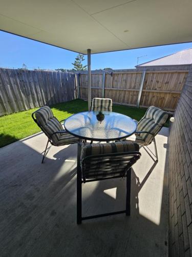 Luxury New furnished George Town home near MTB trails aircon WIFI in จอร์จ ทาวน์