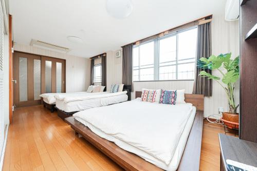 suzuki JP Traditional House Near SensojiTemple