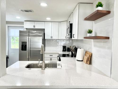 Cozy Remodeled House! in Bayonet Pont (FL)