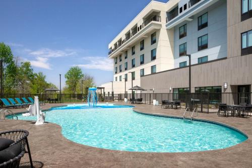 TownePlace Suites by Marriott Pigeon Forge - image 11