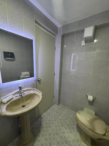 2 double beds