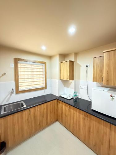 FLORA SUITES – Bangalore, MN