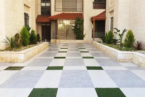 Family Comfort 3BR with Balcony - image 14