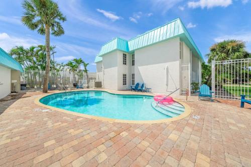 Minorga Sand Dollar on the Key - image 8