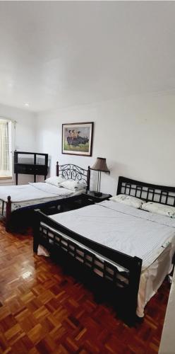 Casa Meyer's BF Homes International House for rent with pool and Jacuzzi, Manila (zdjęcie 6)